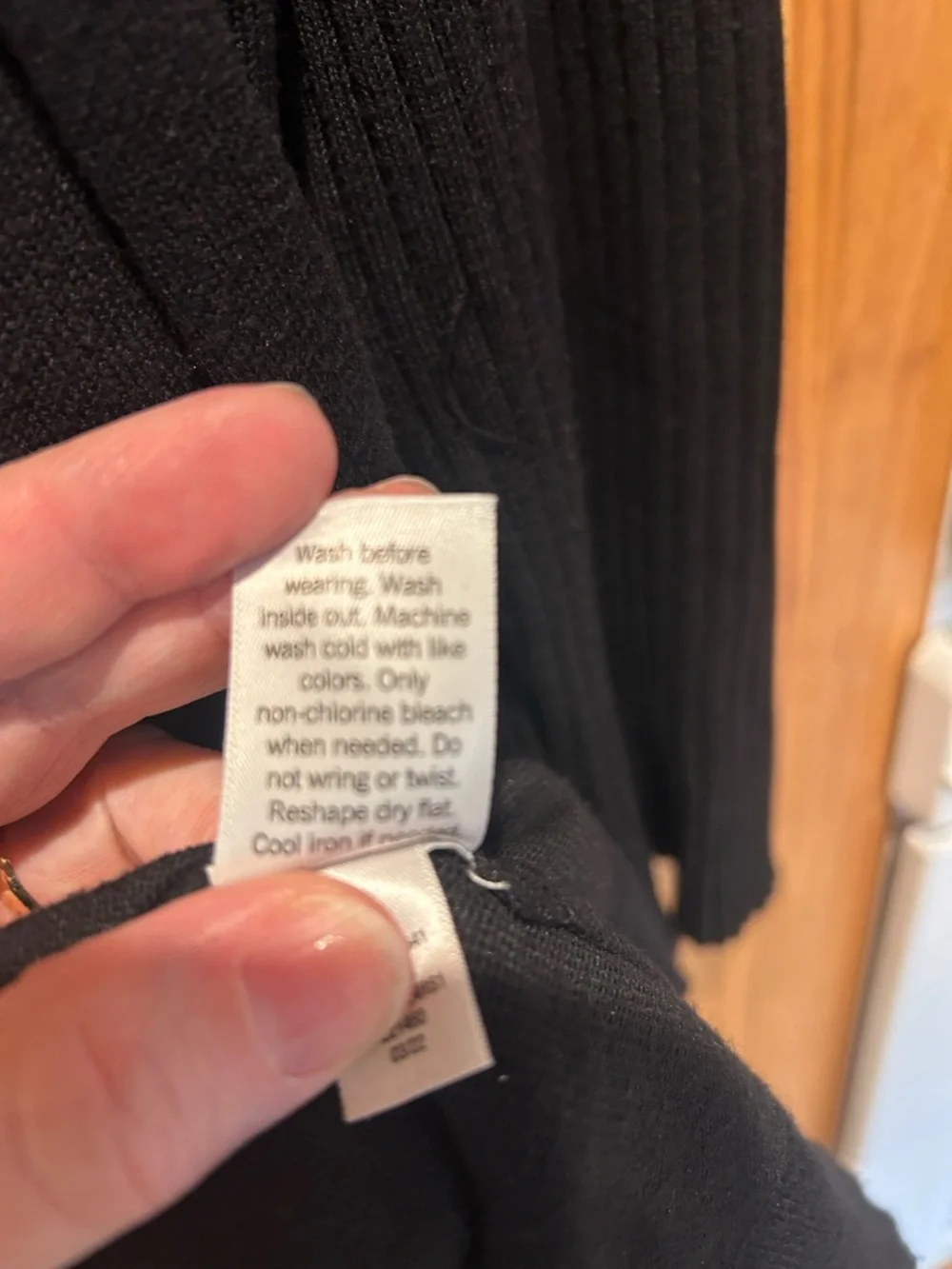 Nine West classic black cardigan with two front pockets - Picture 4 of 7